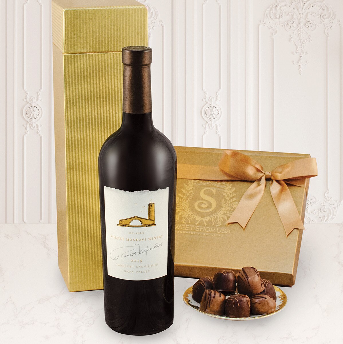 Golden Elegance Wine & Truffle Set